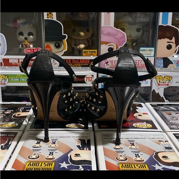 Giuseppe Zanotti Leather Strap Heels - Picture 3 of 7